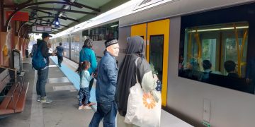 Keliling Sydney Naik Kereta Api Gratis