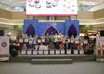 LAZISMU Pekanbaru dan Living World Tebar Kado Ramadhan Jelang Idul Fitri 1443 Hijriah