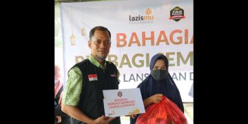 LAZISMU Pekanbaru Kembali Taja Bahagia Berbagi Sembako untuk Lansia dan Dhuafa