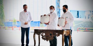 Jokowi Saksikan Kerja Sama Industri Pertahanan Erick Thohir dan Prabowo