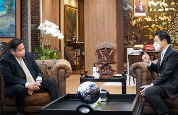 Menko Airlangga Bertemu Menkeu Singapura, Bahas Peluang Kerja Sama Strategis Kedua Negara