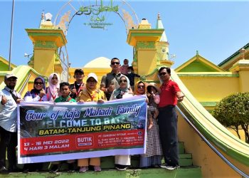 Orang sini cakap : Kalau belum ke Pulau Penyengat Berarti Belum ke Tanjungpinang