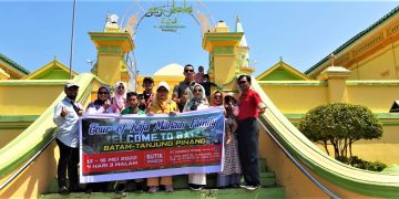 Orang sini cakap : Kalau belum ke Pulau Penyengat Berarti Belum ke Tanjungpinang