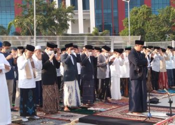 Sholat Id di JIS, Anies Baswedan: Kita Pribadi Pertama yang Pakai