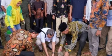 Pembangunan Jembatan Gantung Siak Hulu, Kabupaten Kampar dimulai