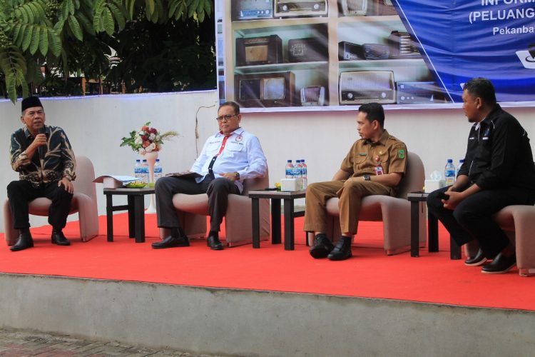 Diskusi Publik KPIDPergub Kerja Sama Media Jangan Sampai Hambat Penyebaran Informasi Melalui Radio