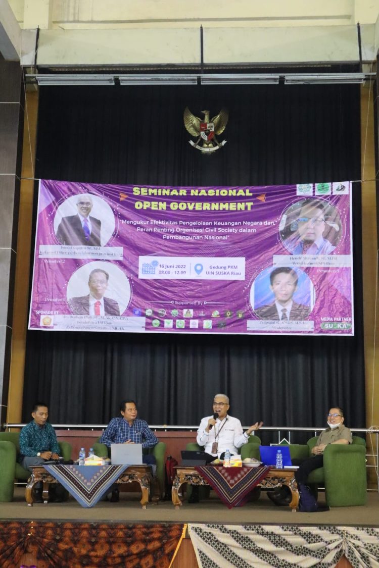 Fakultas Ekonomi dan Ilmu Sosial Taja Seminar Nasional di Pekanbaru