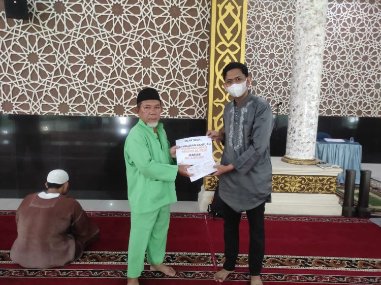 LAZISMU : Salurkan Dana Pembangunan Masjid Al-Fida’ Muhammadiyah Kota Pekanbaru