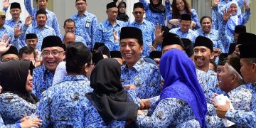 Cair ! Jokowi NaikkanTunjangan Kerja PNS BKN, Tertinggi Jadi Rp 33 Juta
