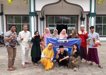 Jumat Berbagi di Desa Tani Makmur Bersama Tim KKM UIN SUSKA Riau