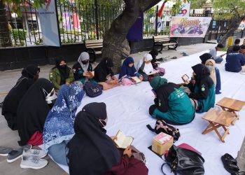 One Day One Juz Ngaji On The Street di Car Free Day
