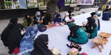 One Day One Juz Ngaji On The Street di Car Free Day