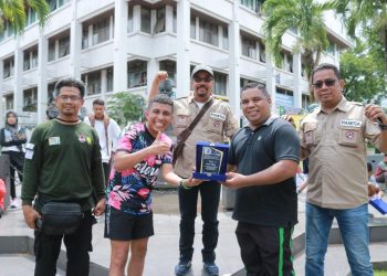 Kampus Universitas Bung Hatta Menjadi titik Finish Pelari Ultra Run 120 km