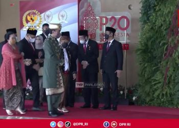 Begini Penampilan Presiden Jokowi Saat Hadiri Sidang Tahunan MPR RI 2022