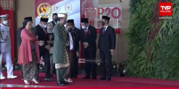Begini Penampilan Presiden Jokowi Saat Hadiri Sidang Tahunan MPR RI 2022