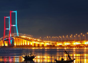 Politikus ini Kritik AHY : Jembatan Suramadu Digagas Soeharto, Dibangun Megawati, SBY Tinggal Gunting Pita