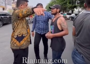 Bobby Nasution Ngamuk ke Tukang Parkir Liar : Woii sini kau, kau Preman Sini?