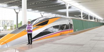 Progres Kereta Cepat Capai 88%, Jokowi Optimistis Juni 2023 Beroperasi