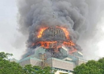 Masjid Islamic Center di Koja Terbakar, 10 Damkar Dikerahkan