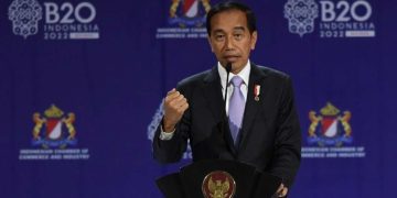 Jokowi Pamer Kinerja Ekonomi Indonesia, Sentil Pujian IMF di Forum B20 Bali