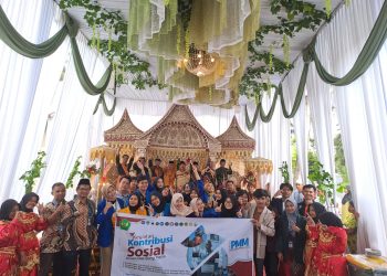 Wakil Rektor 3 Universitas Bung Hatta bersama Mahasiswa PMM (Pertukaran Mahasiswa Merdeka) ke Nagari Binaan, Nagari Durian Kapas Darussalam Kec. Tanjung Mutiara