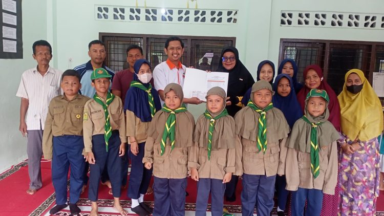 Kembali LAZISMU Pekanbaru Bantu Siswa Putus Sekolah