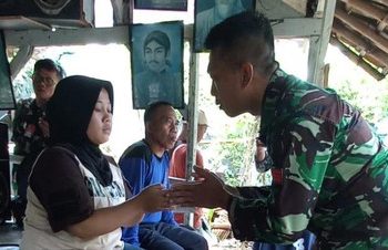 PeristiwaTemui ibu-ibu Pemotor Ditendang Anggota, Kopasgat TNI AU Minta Maaf