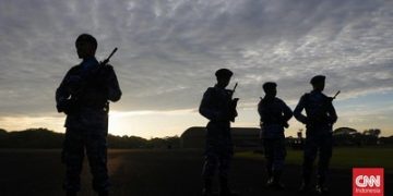 Prajurit TNI Penendang ibu-ibu Pemotor ditangkap, Langsung ditahan