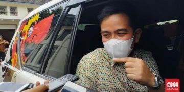 Gibran Ogah Mobil Listrik : Saya Siap Disanksi Presiden Jokowi, Saya Siap Dipecat