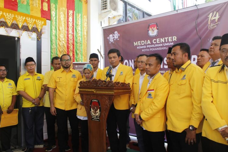 Daftarkan Caleg Dengan Beragam Latar Belakang, Golkar Incar Kursi Ketua DPRD Pekanbaru