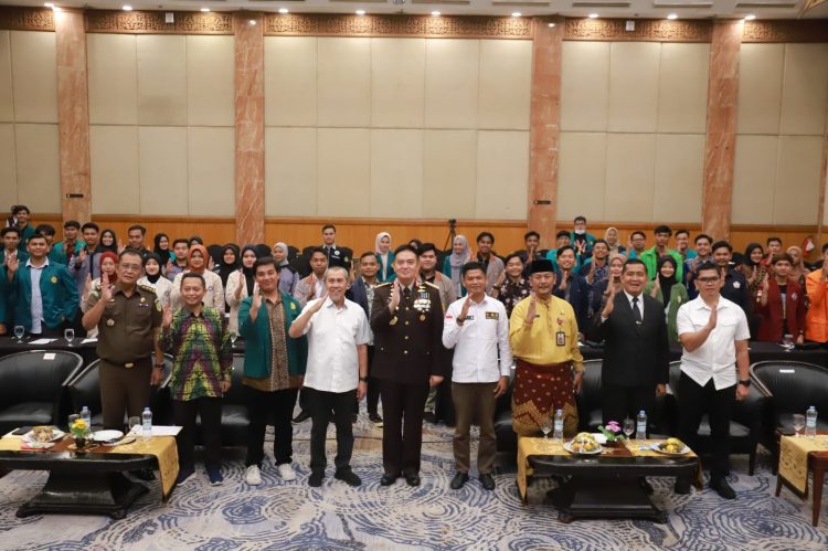 Korpus BEM Se Riau Taja Seminar Kebangsaan “Pemilu Sebagai Integrasi Bangsa”