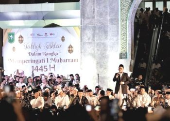 Gubernur Riau dikasih Limit 11 Hari, Ustadz Adi Hidayat Siap Kuliahkan putra-putri Riau S1 Hingga S3, ini Syaratnya