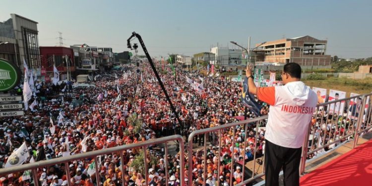Anies Baswedan: Negara Bukan Milik Satu Dua Keluarga!