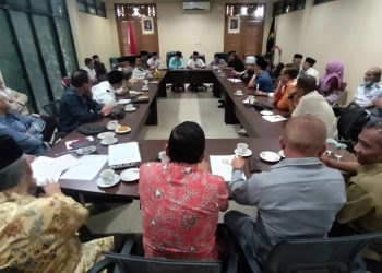 Datuk H. Wan Abu Bakar : Sepakat, Ganjar Ditepuk Tepung Tawar Tapi Penuhi 3 Syarat ini