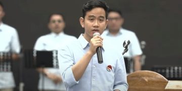 Orasi Cawapres Gibran : Pak Prabowo Tenang Saja, Saya Sudah Ada di Sini