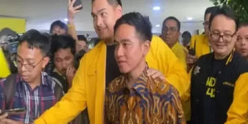 diusulkan Jadi Cawapres Prabowo, Gibran Rakabuming Raka Tiba di DPP Partai Golkar