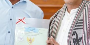 Raja Juli Antoni : Merawat Kehidupan Beragama, Pemerintah Berikan Sertipikat Tanah ke Gereja Terbesar di NTT