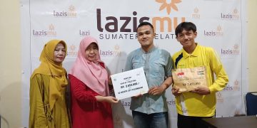 SD NEGERI 227 PALEMBANG SALURKAN DONASI KEMANUSIAAN UNTUK PALESTINA SEBESAR 2 JUTA RUPIAH MELALUI LAZISMU SUMATERA SELATAN