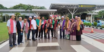 Gabe TOURS Mengantarkan Tamu Mancanegara Asal Malaysia Menikmati Keindahan Riau