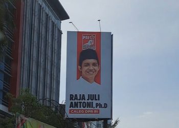 Raja Juli Antoni : Heran Mengapa Baliho PSI di sejumlah Daerah dipertanyakan