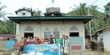 Di atas Air di bawah Air