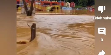 Banjir di Lima Puluh Kota Sumbar, Lembah Harau Kebanjiran, Jalan Sumbar-Riau Longsor