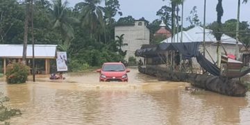 Kuansing Kembali dilanda Banjir, Akses Jalan Penghubung Hulu Kuantan-Kuantan Mudik putus