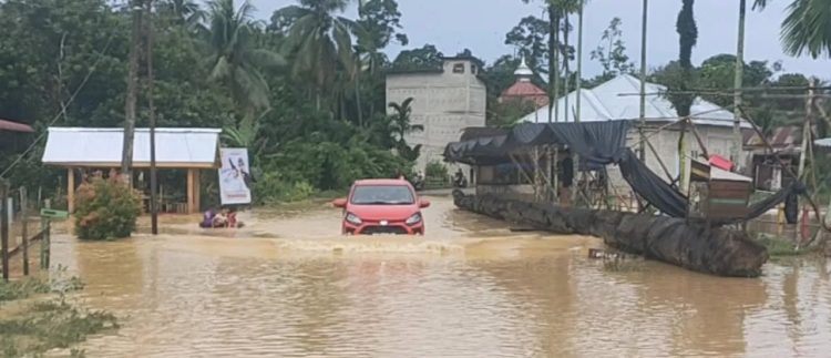 Kuansing Kembali dilanda Banjir, Akses Jalan Penghubung Hulu Kuantan-Kuantan Mudik putus