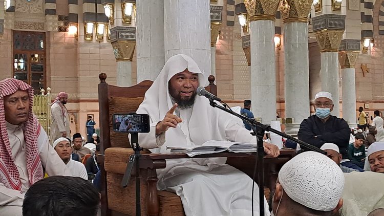 Cerita Ariful Bahri, Warga Riau yang Mengisi Kajian di Masjid Nabawi