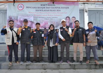 Kolaborasi IDI Riau -FOZ Riau – LAZISMU Pekanbaru Membantu Penyintas Banjir di Pekanbaru