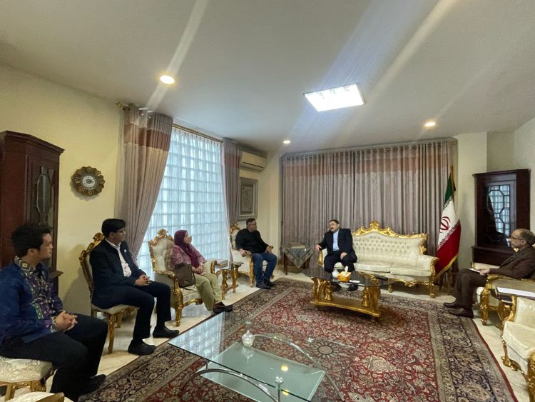 Dubes Iran Terima Kunjungan JMSI Pusat