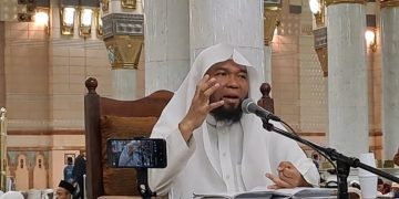 Warga Indonesia Jadi Pengisi Kajian di Masjid Nabawi, Berikut Kisah Ustadz Ariful Bahri