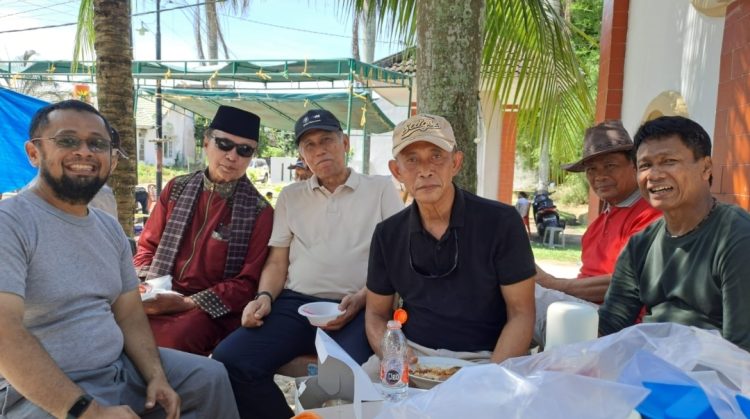 Amrisal : Qurban Musholla Al-Ikhlas Perumahan Panorama Sukses: 7 Ekor Sapi dan 1 Kambing disembelih