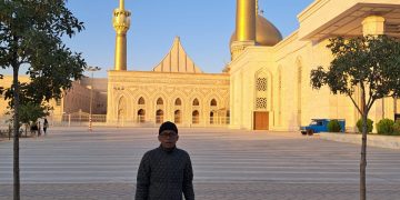 Muhammad Adil Laska Mengunjungi Masjid Ali Khomenei di Teheran, Iran